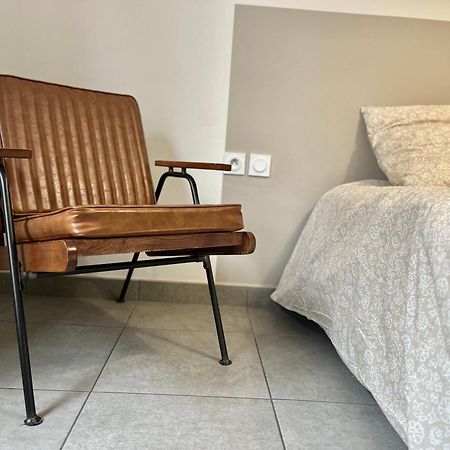Suite Danbury ليون المظهر الخارجي الصورة