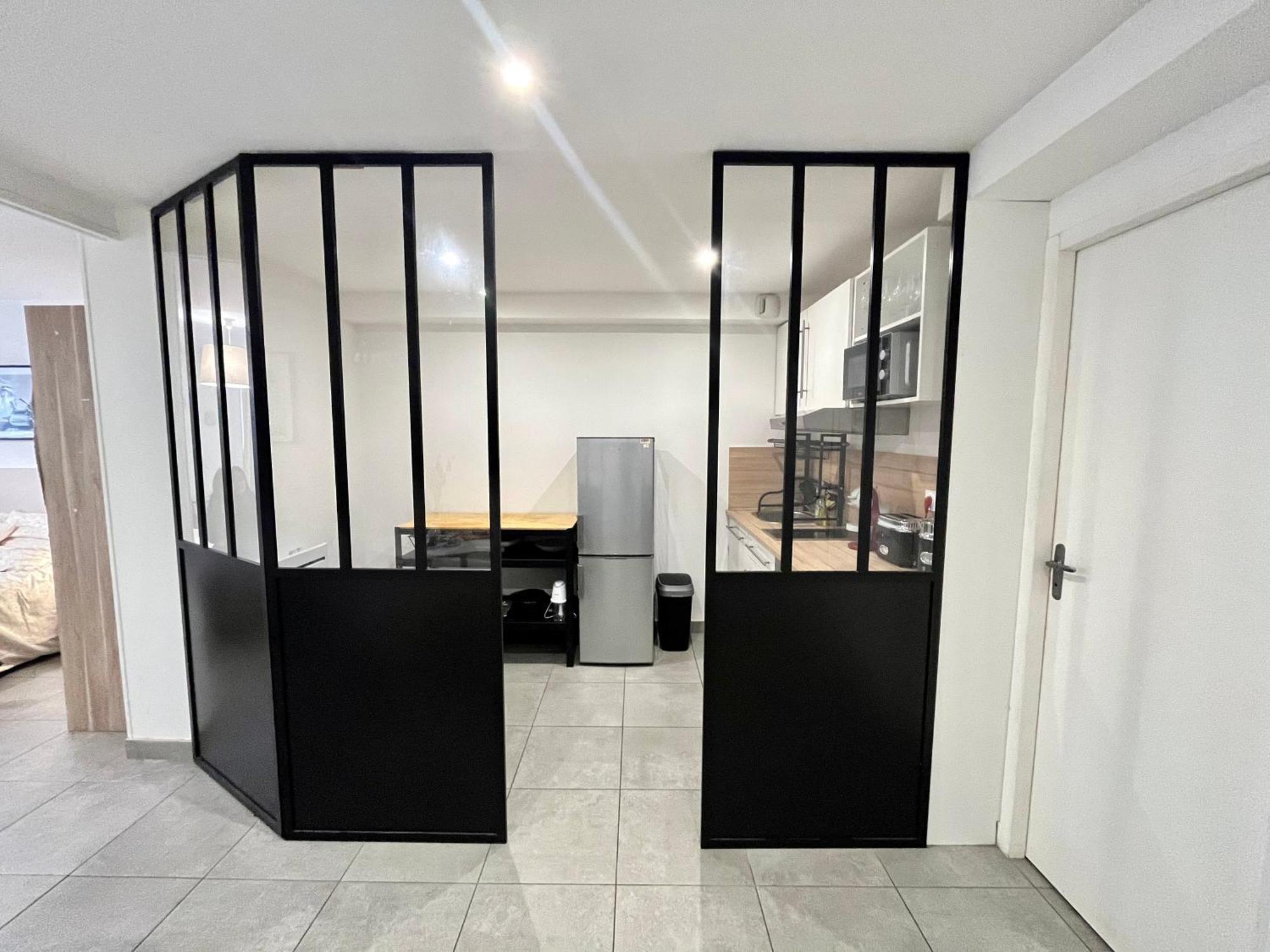 Suite Danbury ليون المظهر الخارجي الصورة
