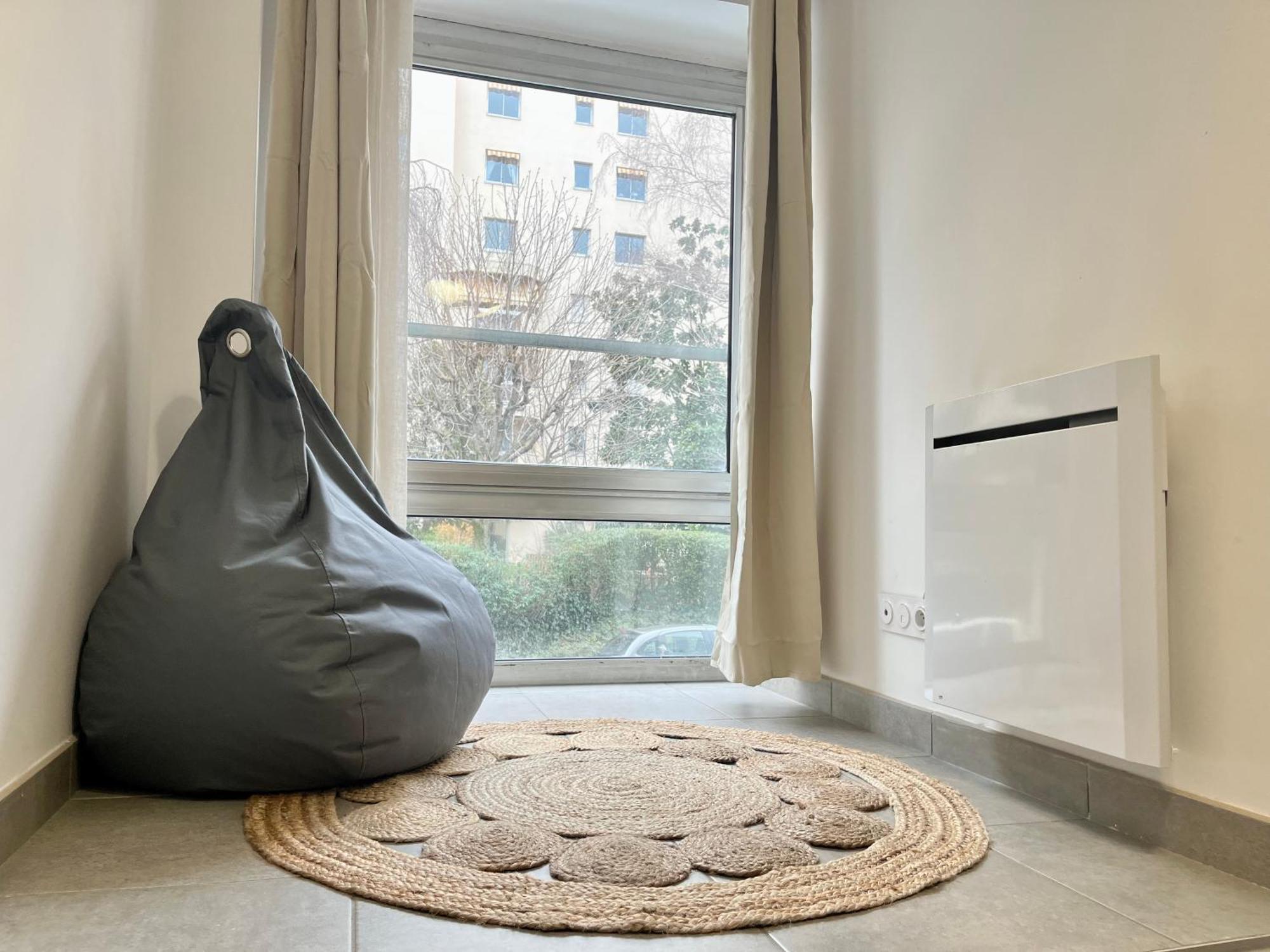 Suite Danbury ليون المظهر الخارجي الصورة